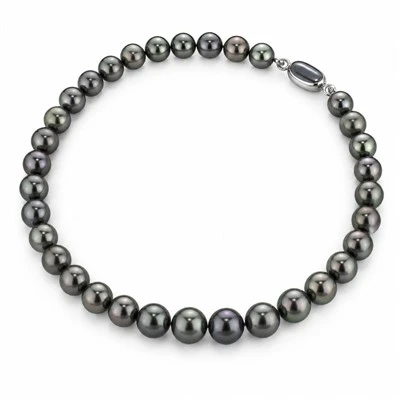 A Gift With Meaning: Why Pearls Are Always Remembered